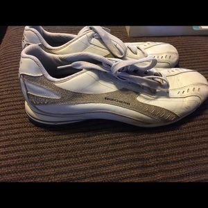 Men’s Sketchers shoes size 11
